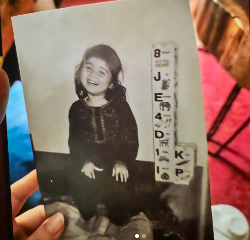 Hania Aamir Biography Profile ( June 2025) – Age, Family, Husband, Dramas, Movies & Net Worth 10 Hania Aamir Childhood Picture