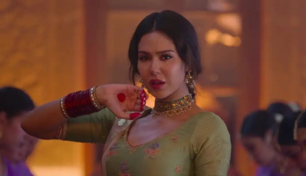 Bollywood Faces Backlash for Copying Pakistan’s Hit Song Bol Kaffara Again 1 Sonam Bajwa